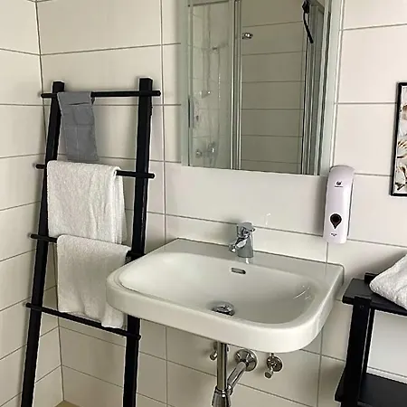 Emma Hotel 3*